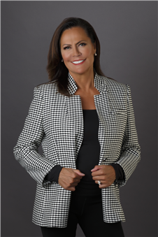 Theresa G Hart, SIOR